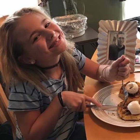 Meet your Posher, Chrissy - Picture 1 of 1